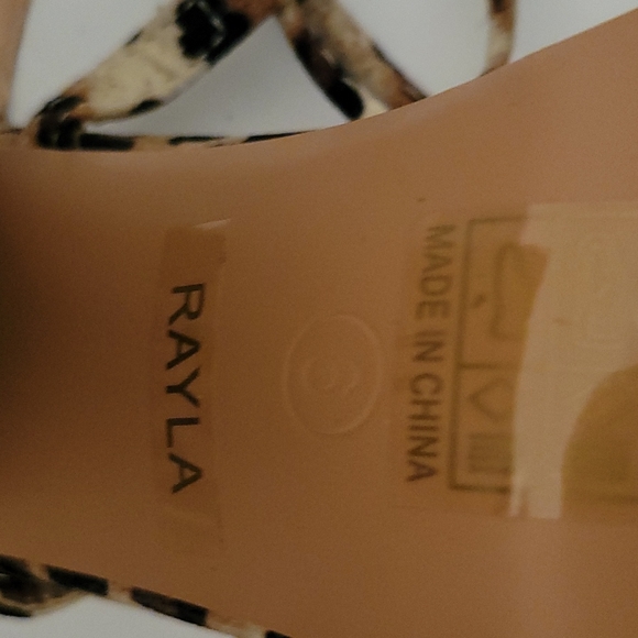 Fashion Nova Heels - Picture 6 of 7